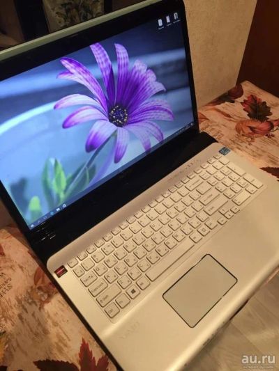 Лот: 9660712. Фото: 1. Sony vaio белый 17 дюймов Отличное... Ноутбуки