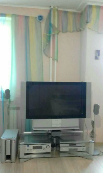 Лот: 11641044. Фото: 1. Телевизор с подставкой. Телевизоры