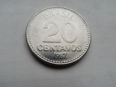 Лот: 10205540. Фото: 1. Бразилия 20 сентаво 1987. Америка