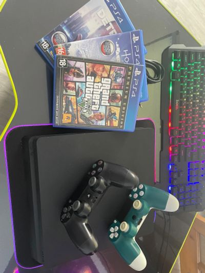 Лот: 24385683. Фото: 1. PlayStation 4 slim 1tb. Игры для консолей