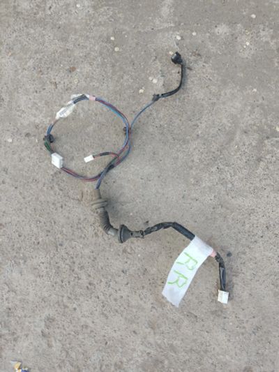 Лот: 22862839. Фото: 1. Проводка двери Toyota VITZ , левая... Кузов