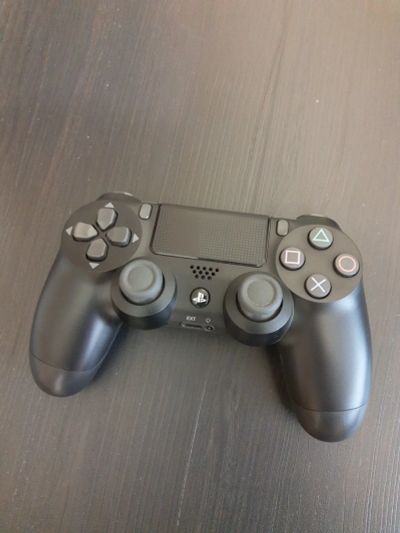 Лот: 18798806. Фото: 1. Оригинальный геймпад Sony Dualshock... Аксессуары для игровых приставок, консолей, геймпады