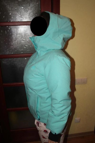 Лот: 5069173. Фото: 1. Куртка зимняя Adidas женская L... Верхняя одежда