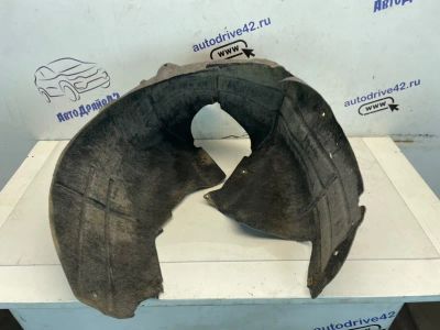Лот: 22460086. Фото: 1. подкрылок Ford Focus CB4. Другое (автозапчасти)