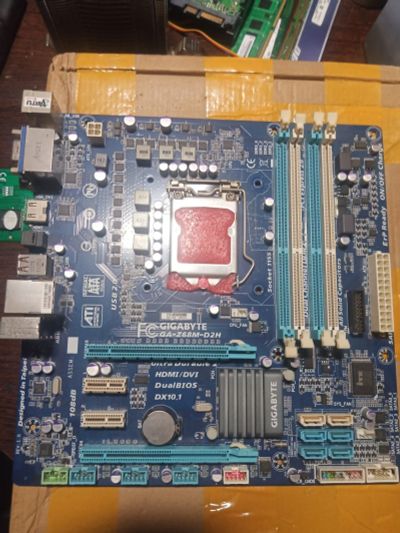 Лот: 18600476. Фото: 1. Gigabyte GA-Z68M-D2H. Материнские платы