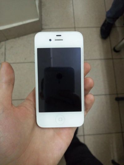Лот: 7622800. Фото: 1. Iphone 4 8Gb белый. Смартфоны