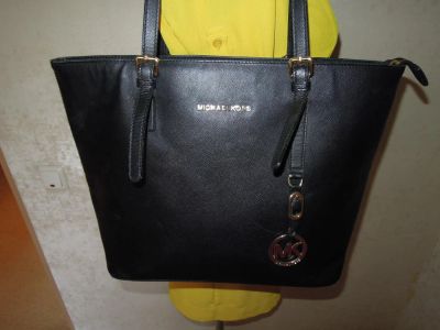 Лот: 8151670. Фото: 1. нереально классная сумка MichaelKors... Сумки