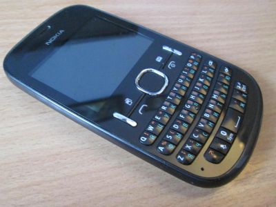 Лот: 4351503. Фото: 1. Телефон Nokia Asha 200. Кнопочные мобильные телефоны