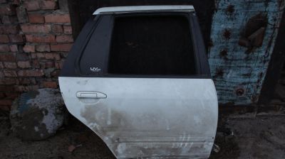 Лот: 5281352. Фото: 1. Правая задняя дверь Nissan primera... Кузов
