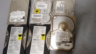 Лот: 17124652. Фото: 1. Старые жёсткие диски. Жёсткие диски (HDD)