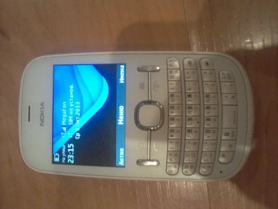 Лот: 3267412. Фото: 1. Nokia Asha 200. Кнопочные мобильные телефоны