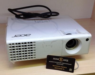Лот: 11719815. Фото: 1. Проектор Acer X1373WH. В комплекте... Проекторы
