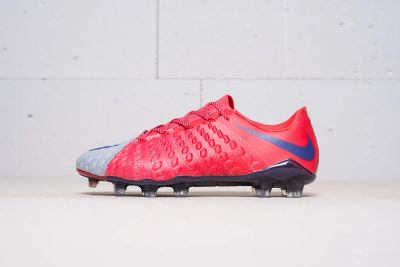 Лот: 11210907. Фото: 1. Футбольная обувь Nike Hypervenom... Кеды, кроссовки, слипоны