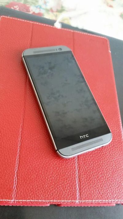Лот: 9827819. Фото: 1. HTC one M8 Dual Sim 16Gb Grey... Смартфоны