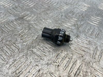 Лот: 25766582. Фото: 1. датчик заднего хода Hyundai Solaris... Кузов