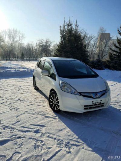 Лот: 18572730. Фото: 1. Honda fit hybrid. Автомобили