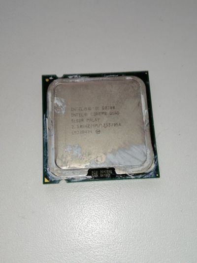 Лот: 18831317. Фото: 1. Процессор Intel core 2 quad q8300. Процессоры