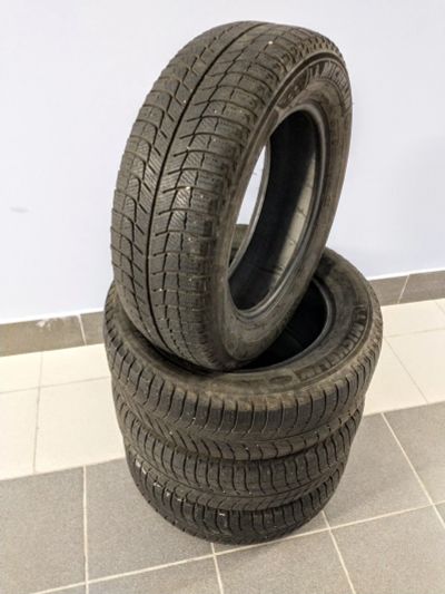 Лот: 17536660. Фото: 1. Всесезонные шины Michelin. Шины