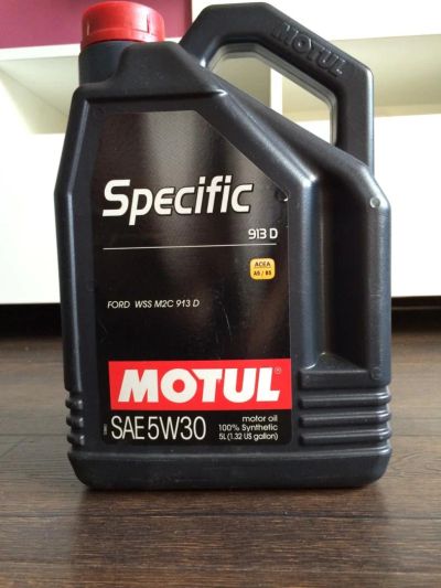 Лот: 6062856. Фото: 1. Масло моторное Motul Specific... Масла, жидкости