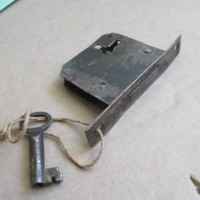 Лот: 6278893. Фото: 1. Замок врезной клеймо КПМС Юговск... Другое (антиквариат)