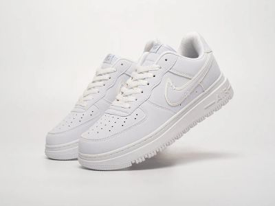 Лот: 21644635. Фото: 1. Кроссовки Nike Air Force 1 Luxe... Кеды, кроссовки, слипоны