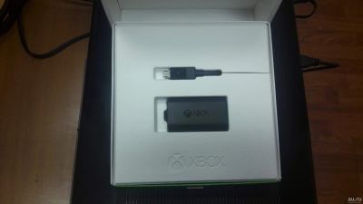 Лот: 13380383. Фото: 1. XBOX Play & Charge Kit Зарядное... Аксессуары для игровых приставок, консолей, геймпады