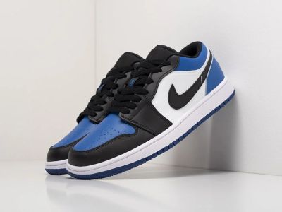 Лот: 17435933. Фото: 1. Кроссовки Nike Air Jordan 1 Low... Кеды, кроссовки, слипоны