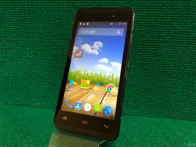 Лот: 18574510. Фото: 1. Смартфон Micromax Canvas Fire... Смартфоны