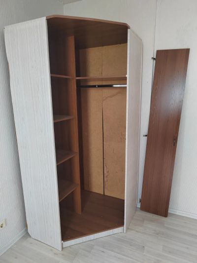 Лот: 25744941. Фото: 1. Шкаф угловой отдам. Шкафы, шкафы-купе
