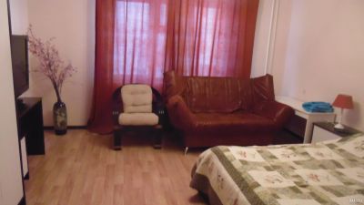 Лот: 13242863. Фото: 1. диван клик-кляк, сломан мех-м... Диваны