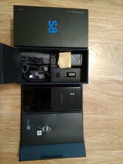 Лот: 11603126. Фото: 1. Samsung S8 64GB черный бриллиант... Смартфоны