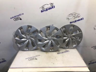 Лот: 21709614. Фото: 1. колпаки toyota corolla E150. Двигатель и элементы двигателя