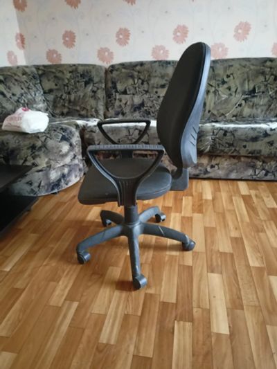 Лот: 25768280. Фото: 1. Стул компьютерный. Стулья и кресла офисные