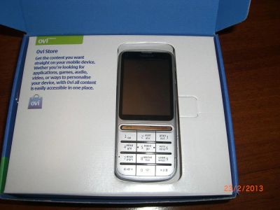 Лот: 2986353. Фото: 1. Nokia C3-01 Touch and Type. Кнопочные мобильные телефоны