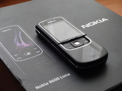 Лот: 8812415. Фото: 1. Nokia 8600 Luna. Кнопочные мобильные телефоны