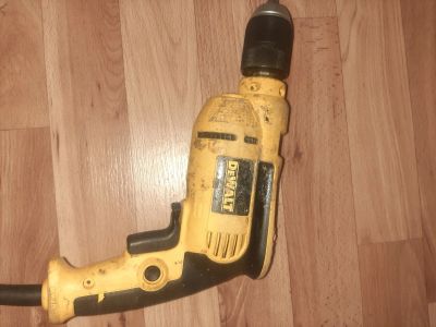 Лот: 16919993. Фото: 1. Ударная дрель Dewalt DWD024. Электроинструмент
