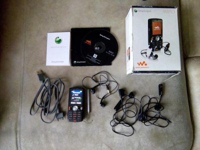 Лот: 7785491. Фото: 1. Сотовый SE w810i. Кнопочные мобильные телефоны