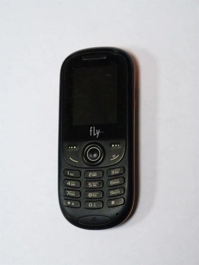 Лот: 3358537. Фото: 1. Fly Ds 103. Кнопочные мобильные телефоны