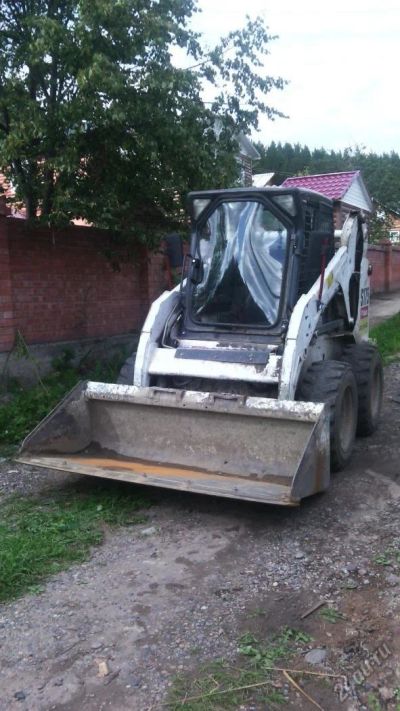 Лот: 7521024. Фото: 1. Бобкэт щётка с бункером. Другие (транспортные услуги, вывоз мусора)