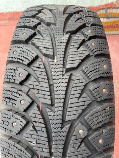 Лот: 19342870. Фото: 1. Hankook шипованные 195/65 r15. Шины