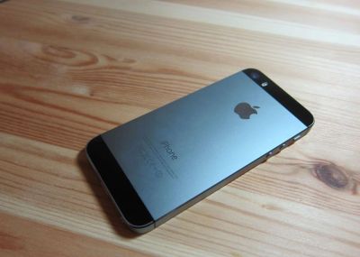 Лот: 4562297. Фото: 1. Apple iPhone 5S, 16GB, Space Gray... Смартфоны