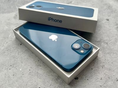 Лот: 24664605. Фото: 1. iPhone 13 128GB Blue. Смартфоны