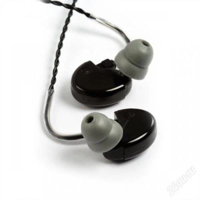 Лот: 1785625. Фото: 1. Продам наушники EarSonics SM3... Наушники, гарнитуры