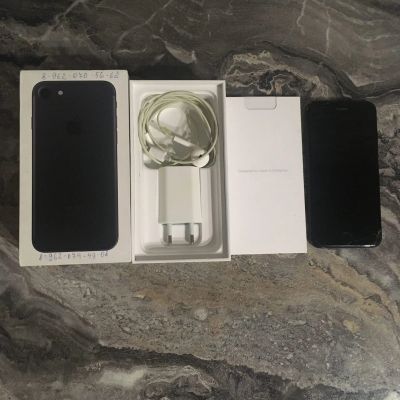 Лот: 17443895. Фото: 1. iphone 7 32gb Black. Смартфоны
