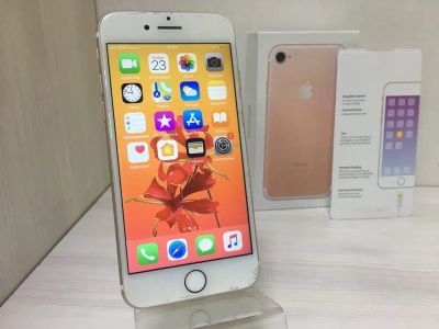 Лот: 16546316. Фото: 1. Смартфон Apple iPhone 7 32GB... Смартфоны