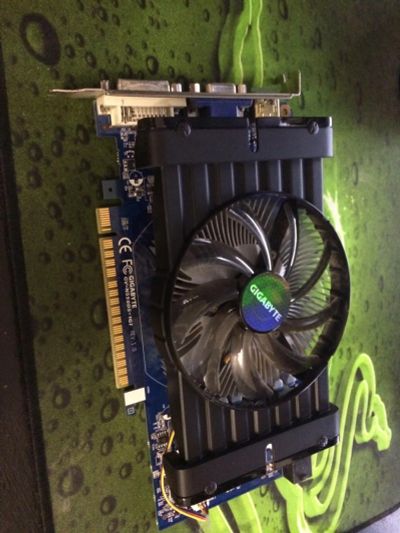 Лот: 8936865. Фото: 1. Gigabyte GTX550Ti. Видеокарты