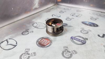 Лот: 23588086. Фото: 1. Поршень Volkswagen Multivan AES... Двигатель и элементы двигателя