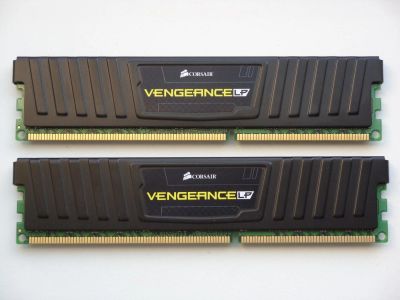 Лот: 12095205. Фото: 1. 8GB (2 x 4Gb) Corsair Vengeance... Оперативная память