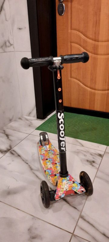 Лот: 16703885. Фото: 1. Самокат Scooter Maxi. Самокаты