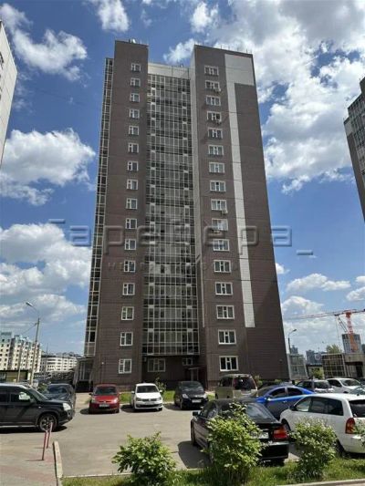 Лот: 20543508. Фото: 1. 1-комнатная квартира на ул. Петра... Квартиры, студии